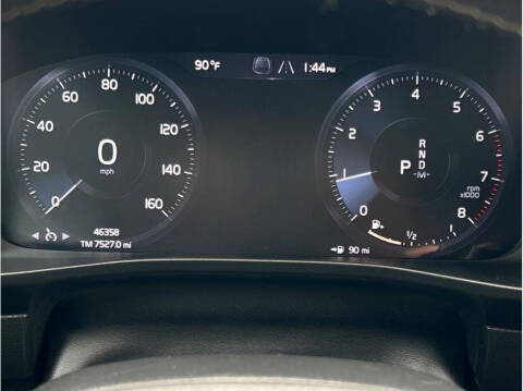 2020 Volvo XC40 T5 R-Design