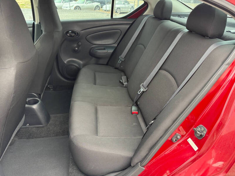 2017 Nissan Versa 1.6 S