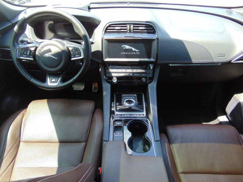 2017 Jaguar F-PACE S