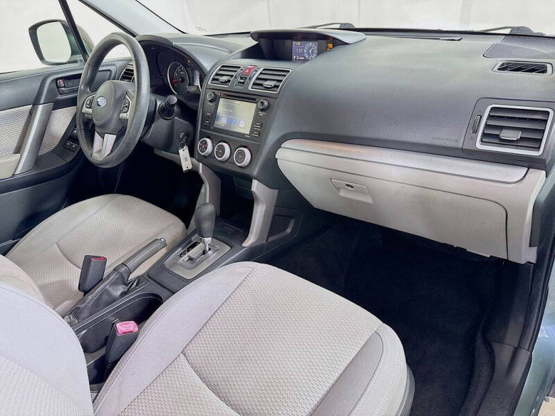 2017 Subaru Forester 2.5i