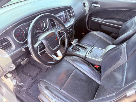 2017 Dodge Charger SXT