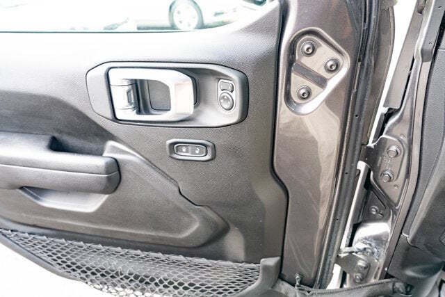 2023 Jeep Gladiator Sport S