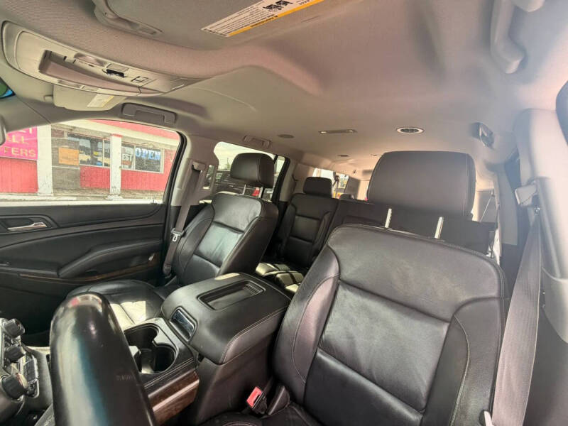 2017 Chevrolet Suburban LT