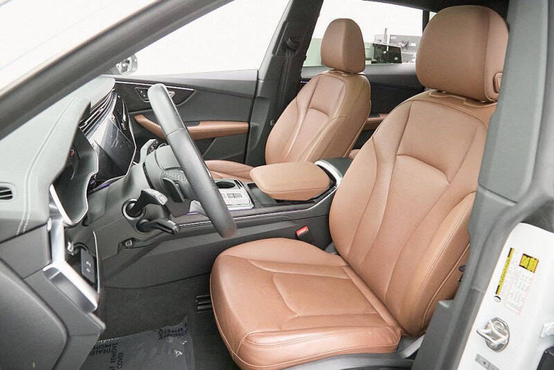 2023 Audi Q8 quattro Premium Plus 55 TFSI