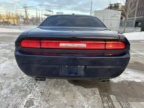 2012 Dodge Challenger SXT