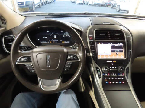 2019 Lincoln Nautilus Reserve