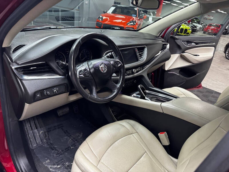 2021 Buick Enclave Essence