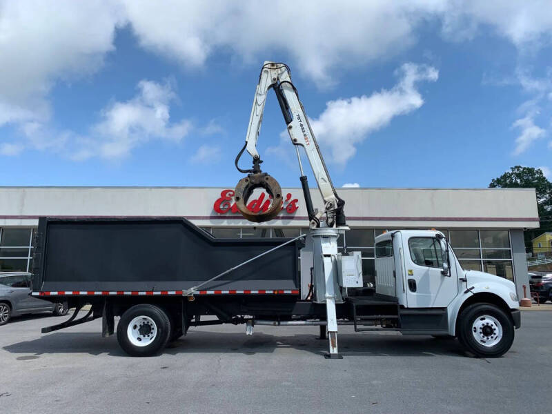 2015 Freightliner M2 106