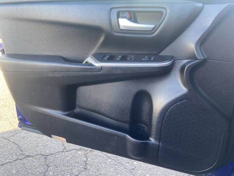 2016 Toyota Camry SE