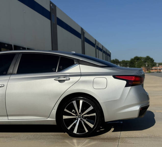 2022 Nissan Altima 2.5 SR