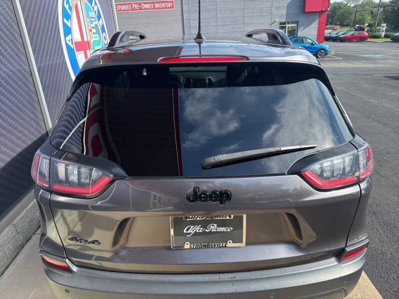 2023 Jeep Cherokee Altitude Lux