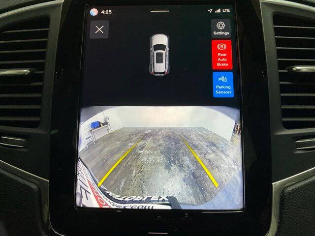 2025 Volvo XC90 B5 Core Bright Theme