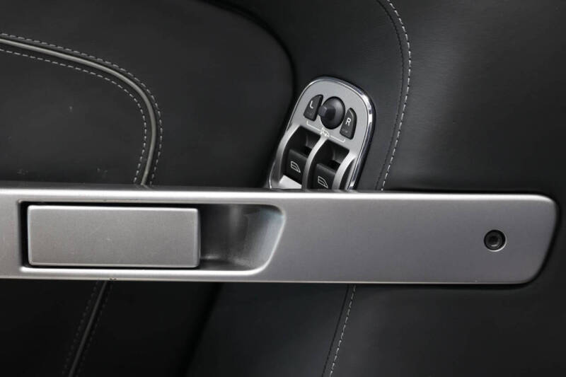 2012 Aston Martin Virage Volante