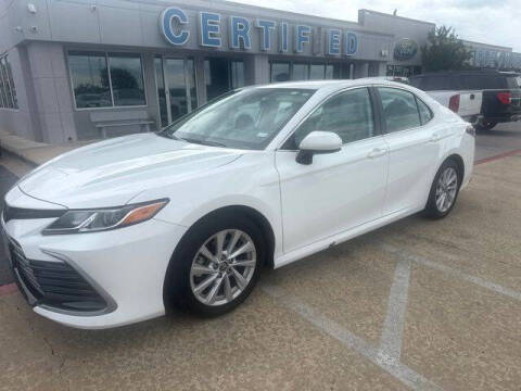2024 Toyota Camry LE