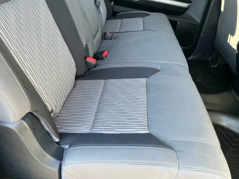 2017 Toyota Tundra SR5