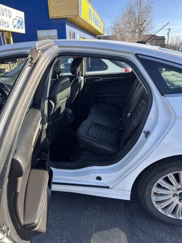2013 Ford Fusion Hybrid SE