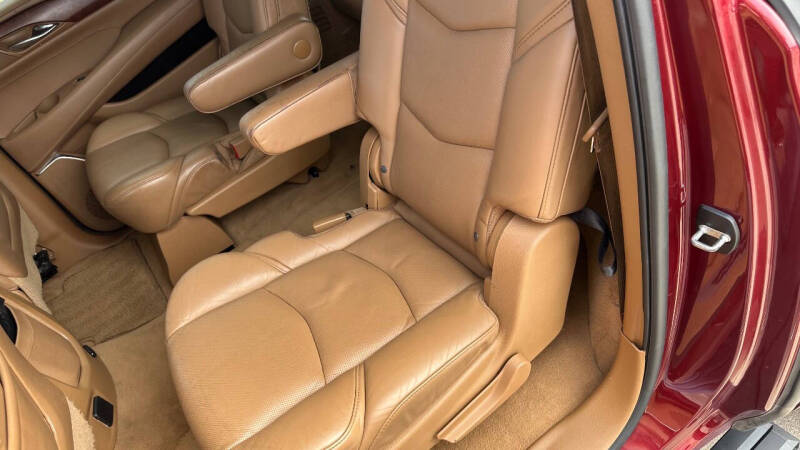 2017 Cadillac Escalade ESV Platinum