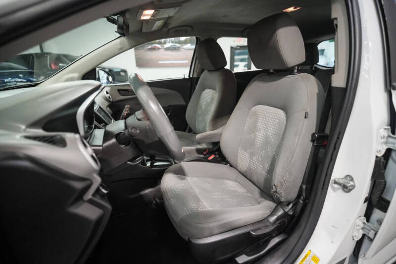 2017 Chevrolet Sonic LT Auto Fleet