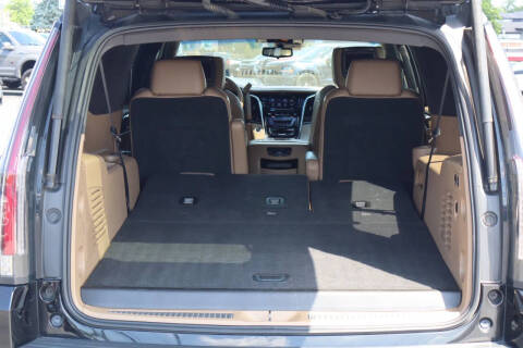 2018 Cadillac Escalade ESV Platinum
