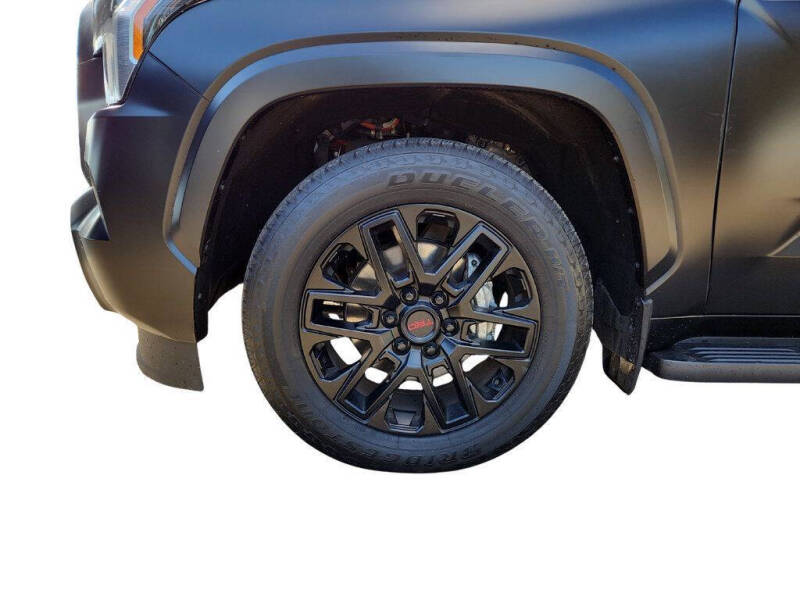 2024 Toyota Sequoia SR5