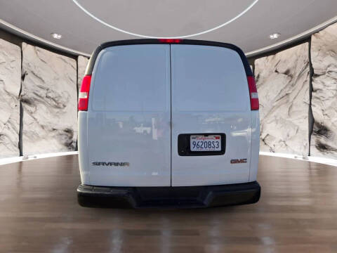 2023 GMC Savana 2500