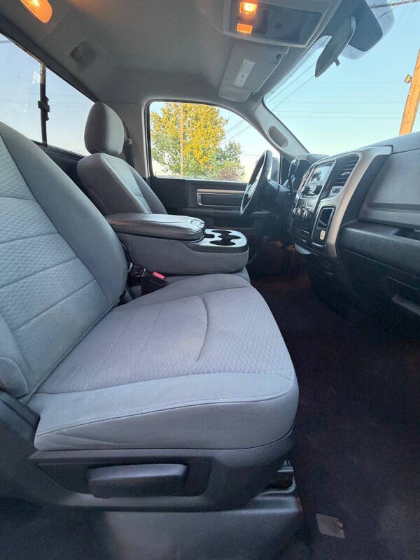2013 RAM 1500 SLT