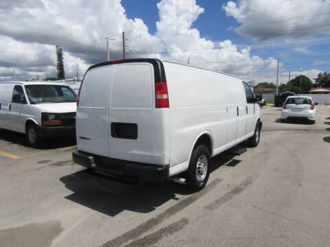 2017 Chevrolet Express 2500