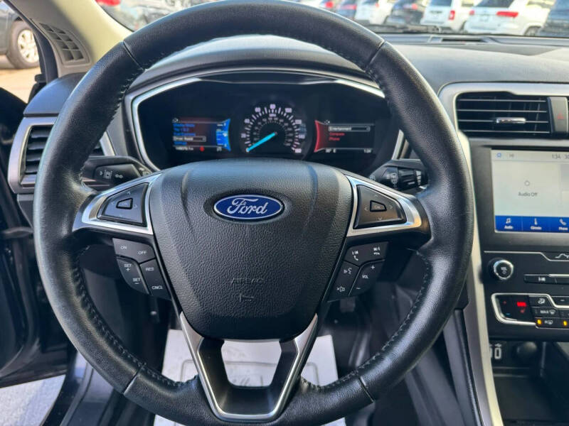 2020 Ford Fusion SEL