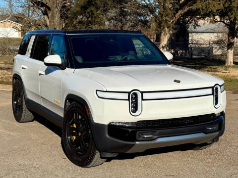 2022 Rivian R1S