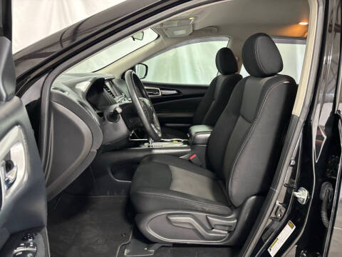 2019 Nissan Pathfinder S