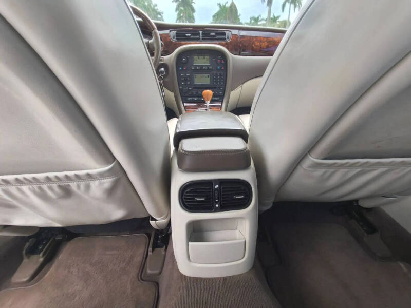 2005 Jaguar S-Type 4.2