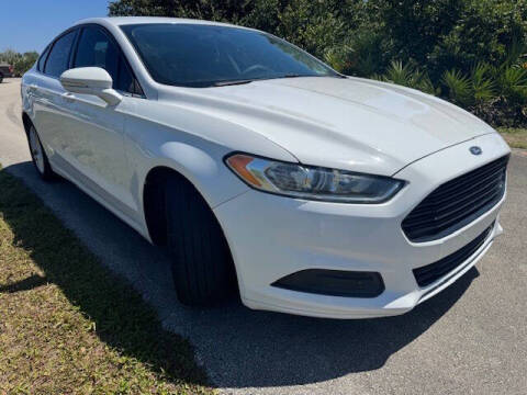 2016 Ford Fusion SE