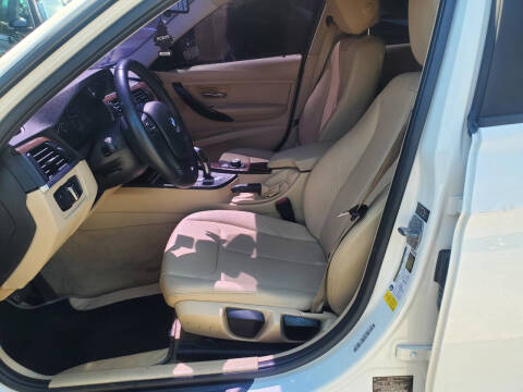 2015 BMW 3 Series 320i