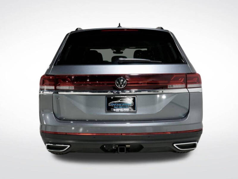 2024 Volkswagen Atlas SE