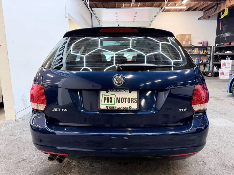 2011 Volkswagen Jetta SportWagen TDI