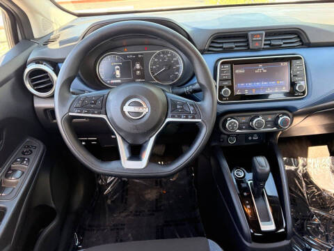 2025 Nissan Versa SV