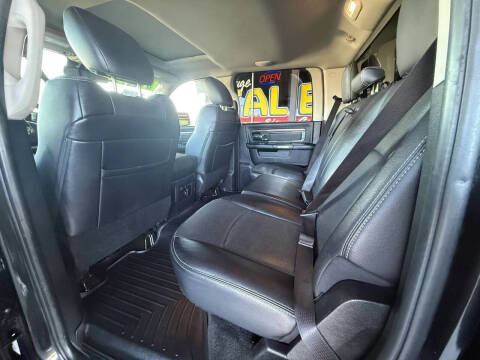 2017 RAM 1500 Laramie