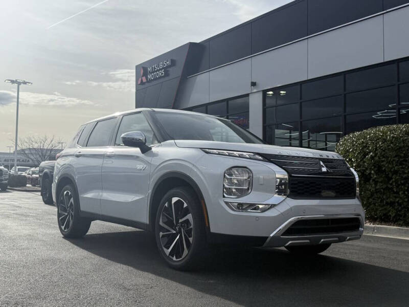 2025 Mitsubishi Outlander PHEV SE