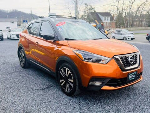 2020 Nissan Kicks SR