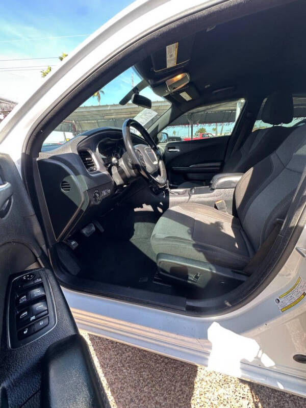 2020 Dodge Charger SXT