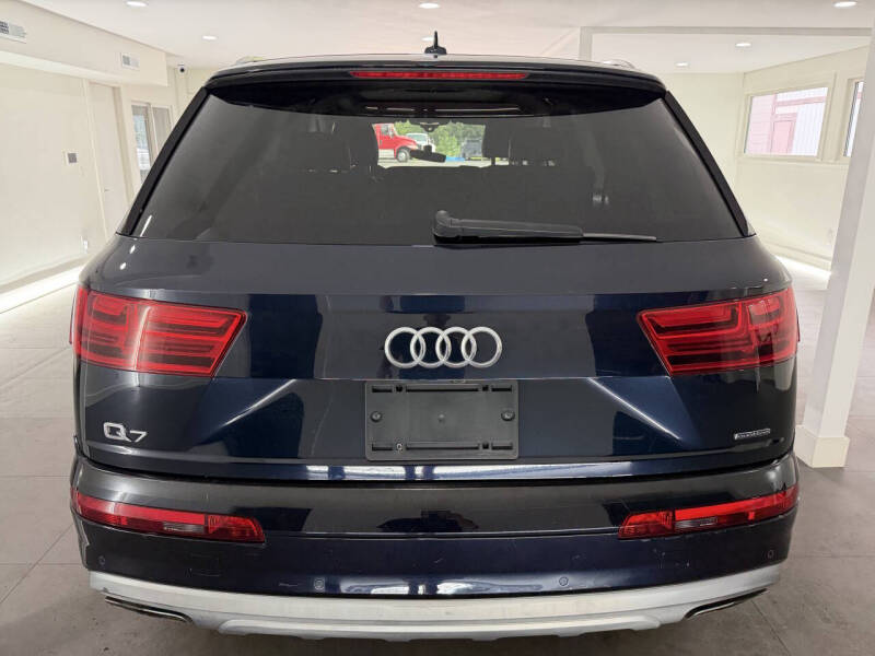 2017 Audi Q7 2.0T quattro Premium Plus