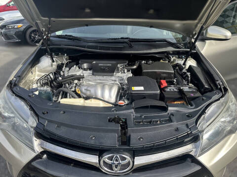 2016 Toyota Camry SE