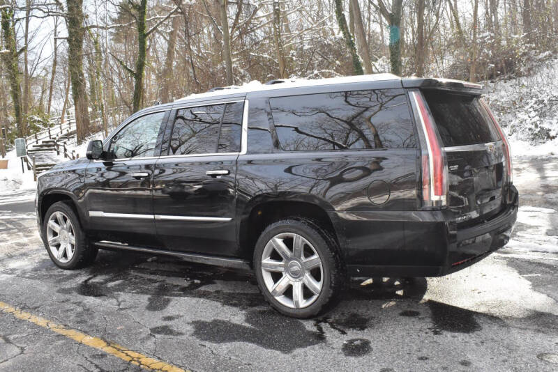 2017 Cadillac Escalade ESV Premium Luxury