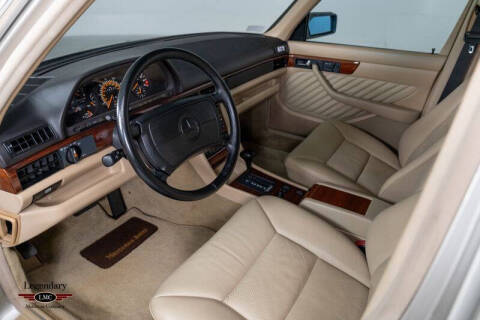 1991 Mercedes-Benz 300-Class