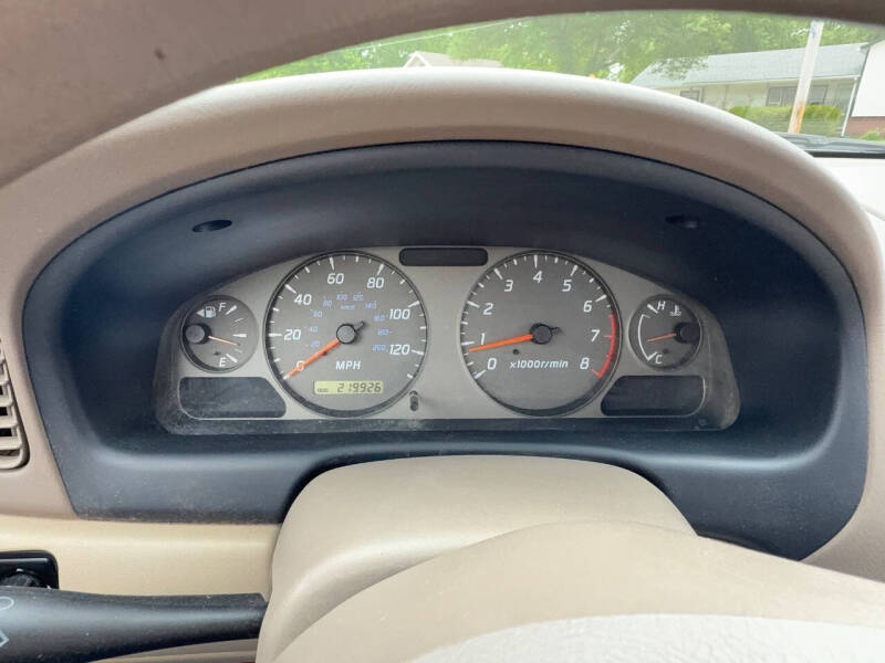 2002 Nissan Sentra XE