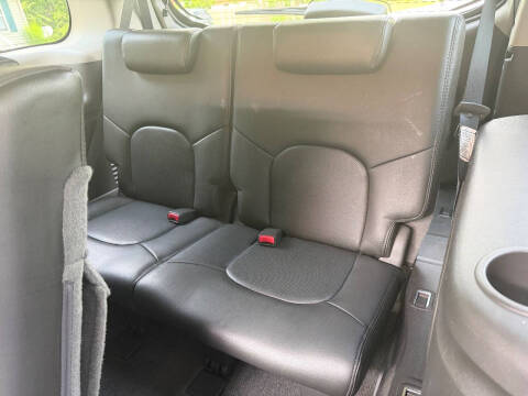 2007 Nissan Pathfinder LE