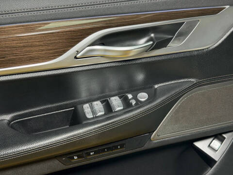 2020 BMW 7 Series 740i