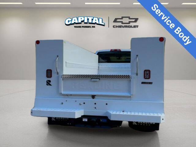 2025 Chevrolet Silverado 5500HD