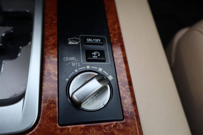 2013 Toyota Land Cruiser