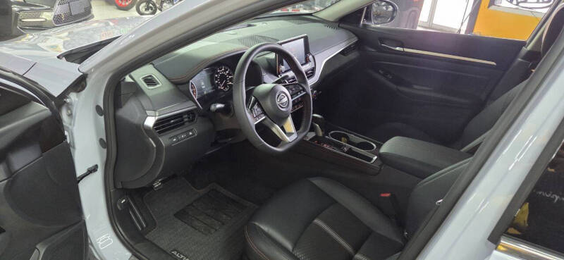 2025 Nissan Altima 2.5 SR